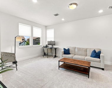 9608 Hamadryas Dr - Photo Thumbnail 21