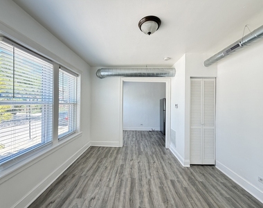 1605 N Mcvicker Street - Photo Thumbnail 12