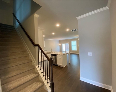 2615 Morgan Place Drive - Photo Thumbnail 3