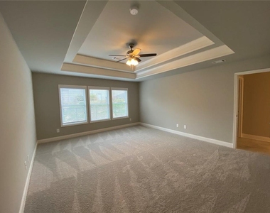 2615 Morgan Place Drive - Photo Thumbnail 12