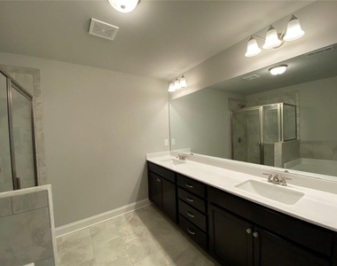 2615 Morgan Place Drive - Photo Thumbnail 14