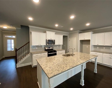 2615 Morgan Place Drive - Photo Thumbnail 7