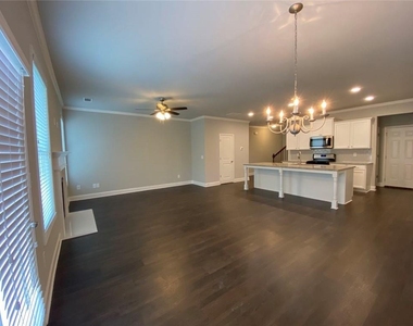 2615 Morgan Place Drive - Photo Thumbnail 9