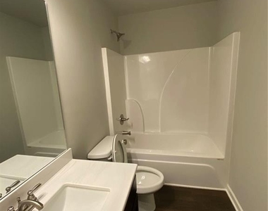 2615 Morgan Place Drive - Photo Thumbnail 20