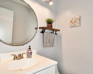 17323 Lakebrook Drive - Photo Thumbnail 24