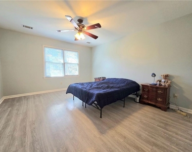 1426 Cambridge Common - Photo Thumbnail 8