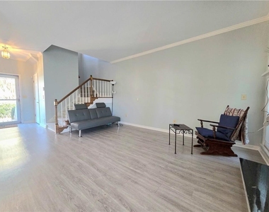 1426 Cambridge Common - Photo Thumbnail 12