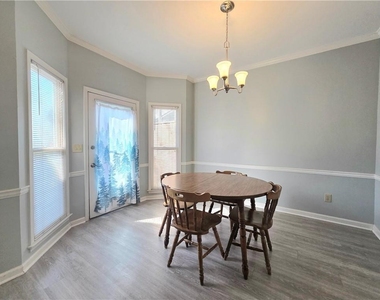 1426 Cambridge Common - Photo Thumbnail 4