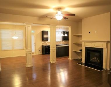2654 Sardis Chase Ct - Photo Thumbnail 3