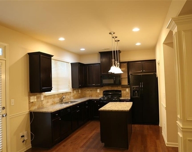 2654 Sardis Chase Ct - Photo Thumbnail 5