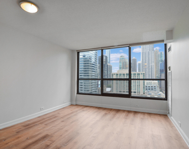 405 N Wabash Avenue - Photo Thumbnail 1