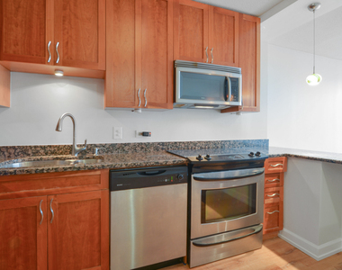405 N Wabash Avenue - Photo Thumbnail 6