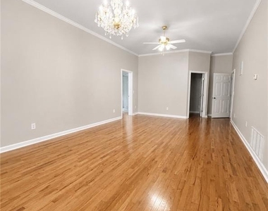 3235 Bentwood Close - Photo Thumbnail 41