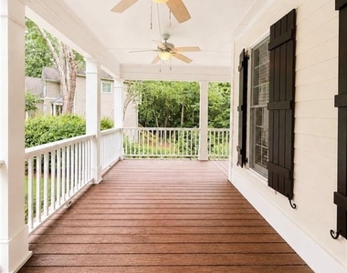 3235 Bentwood Close - Photo Thumbnail 3