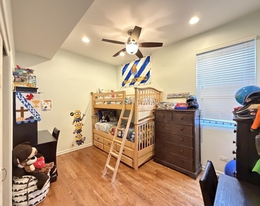 1415 N Campbell Avenue - Photo Thumbnail 11