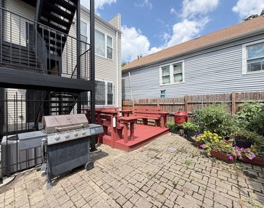 1415 N Campbell Avenue - Photo Thumbnail 18