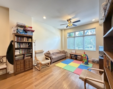 1415 N Campbell Avenue - Photo Thumbnail 8