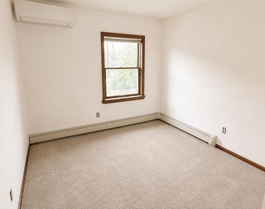 70 Prospect - Photo Thumbnail 14