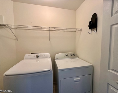 1164 Oxford Lane - Photo Thumbnail 27