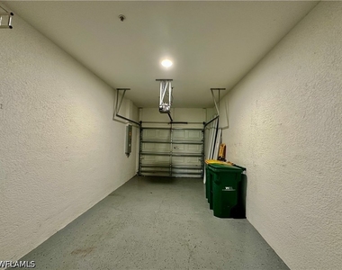 1164 Oxford Lane - Photo Thumbnail 29