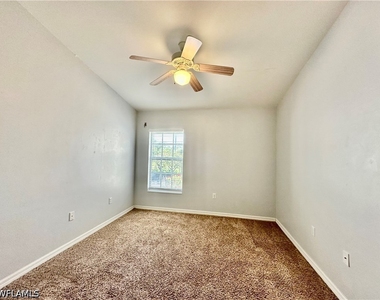 1164 Oxford Lane - Photo Thumbnail 22