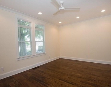 37 Waverly Way Ne - Photo Thumbnail 18