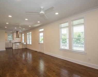 37 Waverly Way Ne - Photo Thumbnail 4