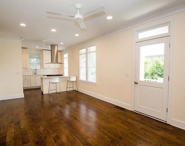 37 Waverly Way Ne - Photo Thumbnail 3