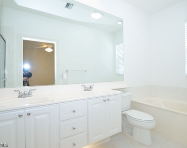 28725 Alessandria Circle - Photo Thumbnail 14