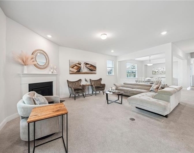 7455 Easton Valley Lane - Photo Thumbnail 11