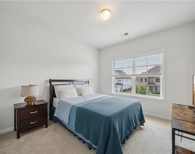 7455 Easton Valley Lane - Photo Thumbnail 35
