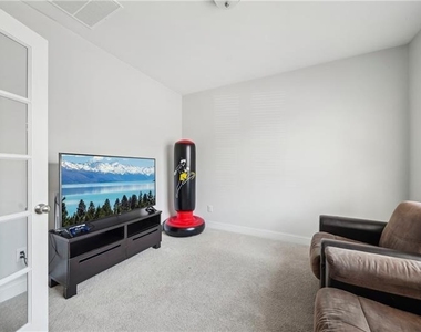 7455 Easton Valley Lane - Photo Thumbnail 4