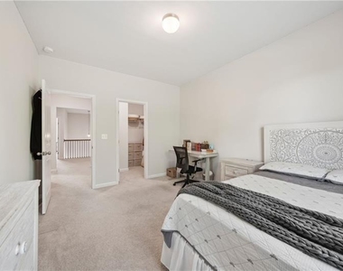 7455 Easton Valley Lane - Photo Thumbnail 31