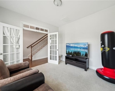 7455 Easton Valley Lane - Photo Thumbnail 5