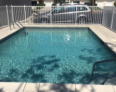 489 Tallwood Street - Photo Thumbnail 16