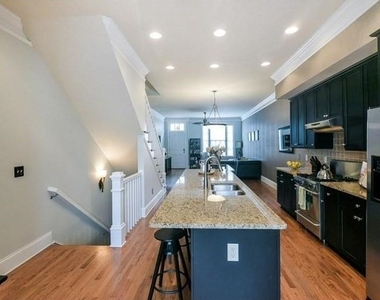 426 Bill Kennedy Way Se - Photo Thumbnail 8