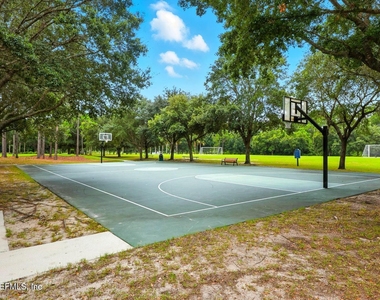 429 Pelican Pointe Road - Photo Thumbnail 24
