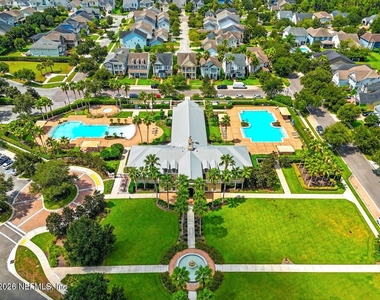 429 Pelican Pointe Road - Photo Thumbnail 4
