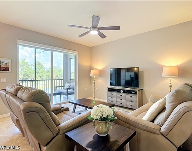 10321 Heritage Bay Boulevard - Photo Thumbnail 5