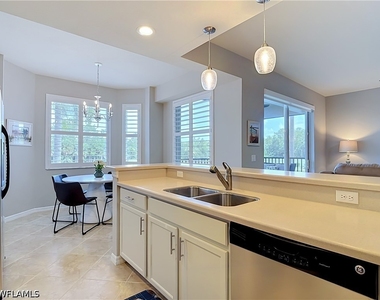 10321 Heritage Bay Boulevard - Photo Thumbnail 17