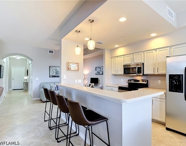 10321 Heritage Bay Boulevard - Photo Thumbnail 21