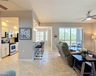 10321 Heritage Bay Boulevard - Photo Thumbnail 4