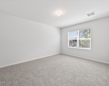 566 Rembrandt Street Se - Photo Thumbnail 18