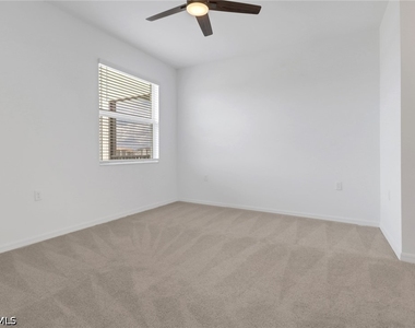 5715 Double Eagle Circle - Photo Thumbnail 13