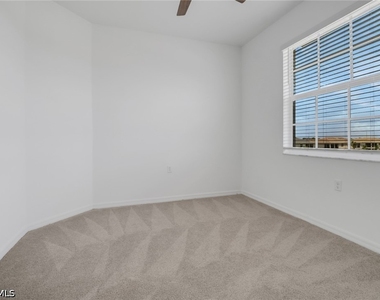 5715 Double Eagle Circle - Photo Thumbnail 19