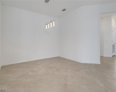 5715 Double Eagle Circle - Photo Thumbnail 10