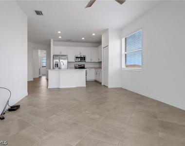 5715 Double Eagle Circle - Photo Thumbnail 8