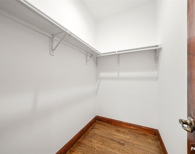 385 Livingston - Photo Thumbnail 17