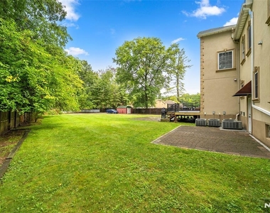 385 Livingston - Photo Thumbnail 28