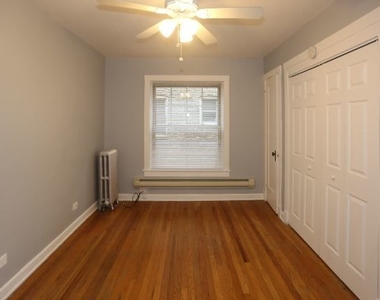 3263 W Wrightwood Avenue - Photo Thumbnail 7